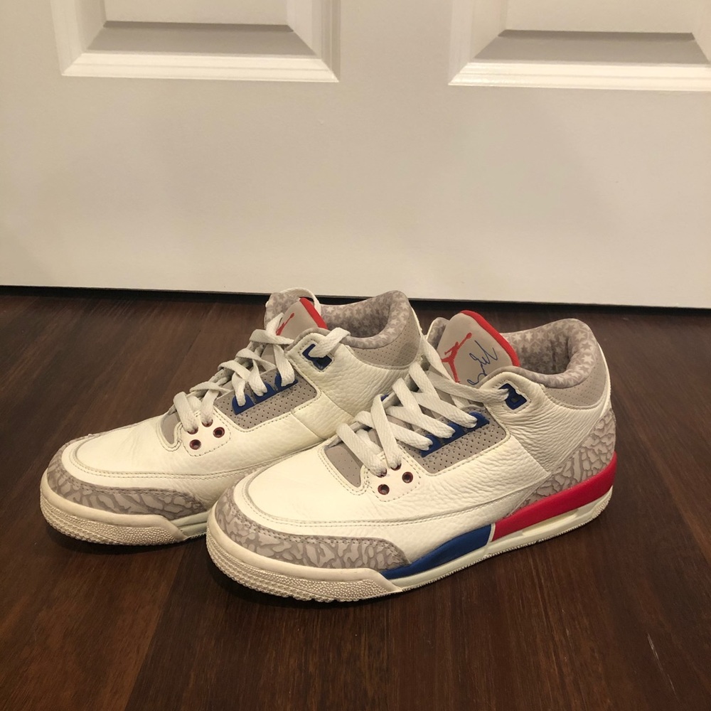 Kids Jordan 3 Sneakers